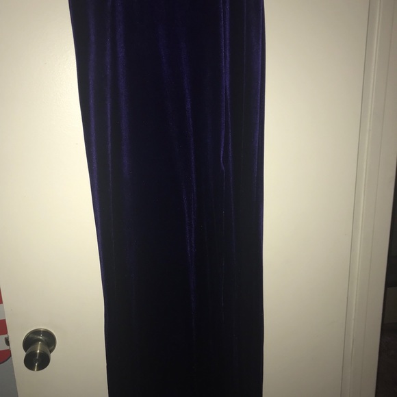 Purple velvet prom/formal dress - Picture 7 of 7